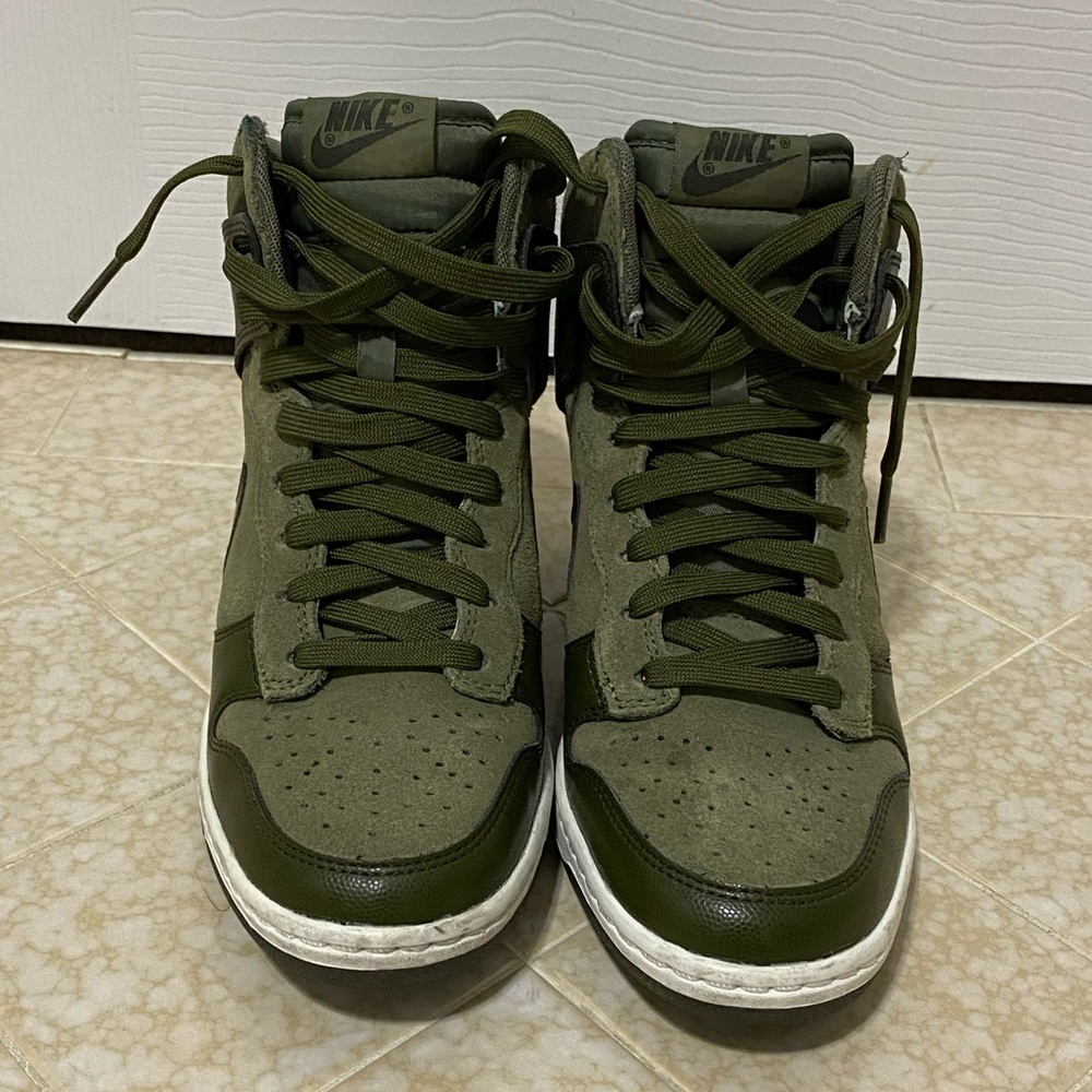 Nike Dunk Sky Hi, 7.5 Army Green